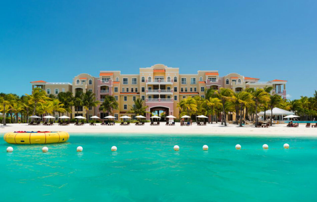 Blue Haven Resort Грейс-Бей Екстер'єр фото